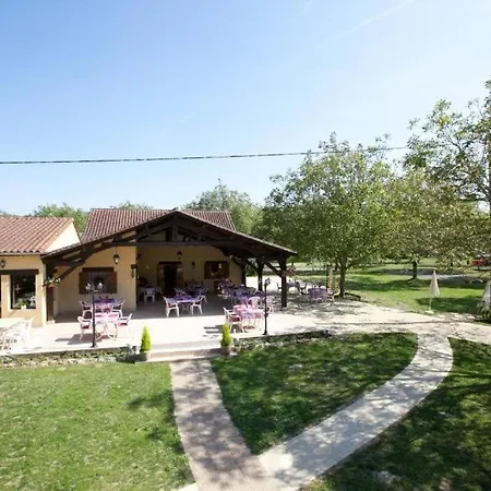 B - Ferme Du Port D'enveaux - Au Bord De La Dordogne *